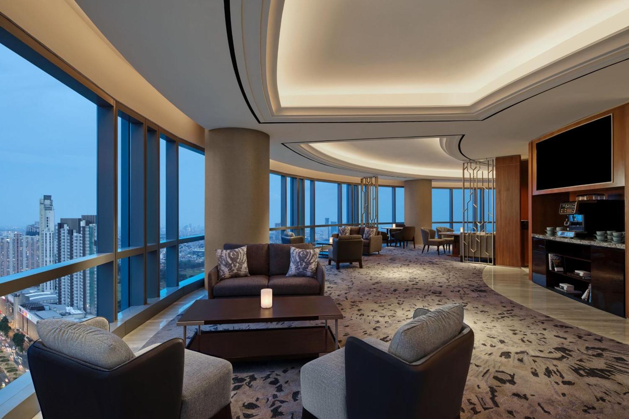 Hotel The Westin Surabaya Exterior foto