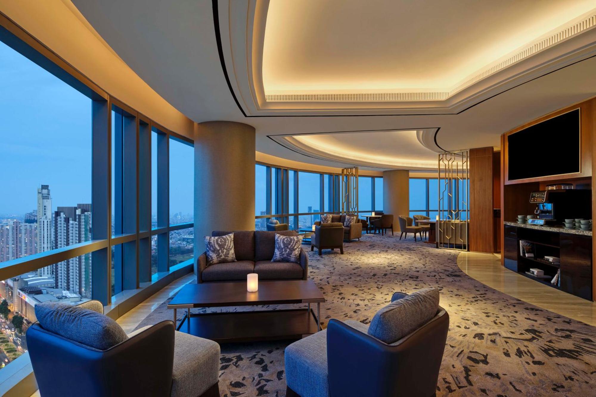 Hotel The Westin Surabaya Exterior foto